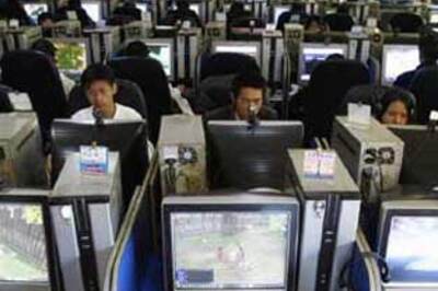 Vexing computer worm to evolve on April Fool's Day