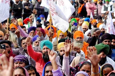 Normal Life Across Country Remains Unaffected as Farmers' Call for Bharat Bandh Receives Tepid Response