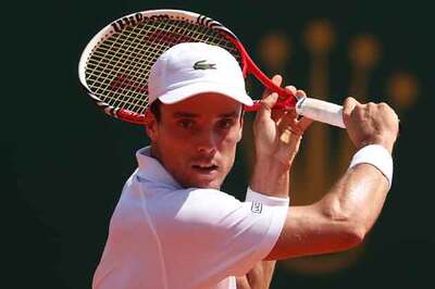 Bautista Agut beats Gilles Simon in 1st round at Monaco