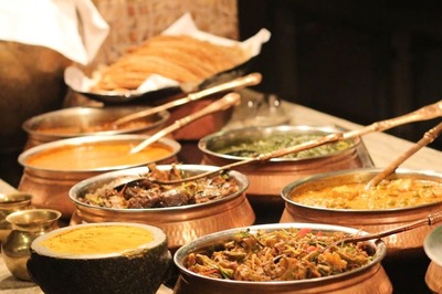 BuzzFix: Indians and a Never-Ending Quest For 'Ghar Ka Khana' on Foreign Trips