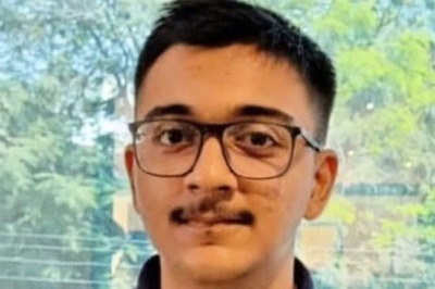 Son of a Retired Income Tax Officer, Mumbai Student Aces IIT-JEE with AIR 17