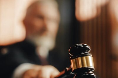 Pakistan: Three Judges Of Lahore High Court Receive Threatening White-Powder Letters