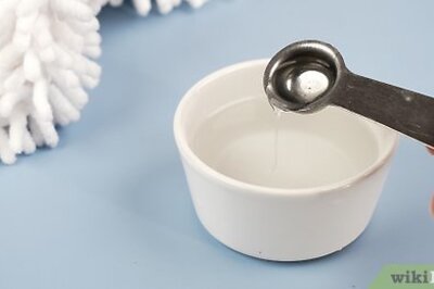 How to Get Eyeliner out of a Carpet