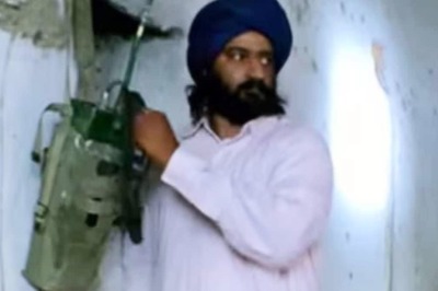 Director JP Dutta Made This 1997 Hit Film In Memory Of His Deceased Brother