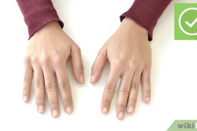 How to Apply Fake Nails