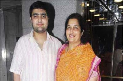 Singer Anuradha Paudwal's Son Aditya Paudwal Passes Away At 35 Due To Kidney Failure