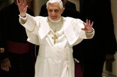 Pope condemns religious violence in India