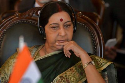 About 10,000 Indians In Saudi Will Be Evacuated: Swaraj