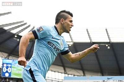 Manchester City's Sergio Aguero racing to be fit for Chelsea clash