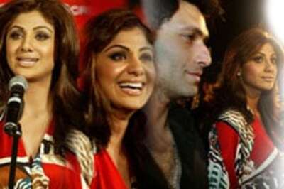 Spotted: Shilpa, Shiney in Metro