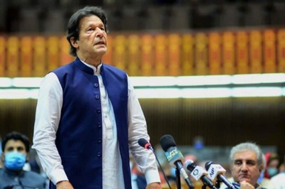 In Fresh Setback to Pakistan Govt, Imran Khan's Aide Resigns after Corruption Allegations