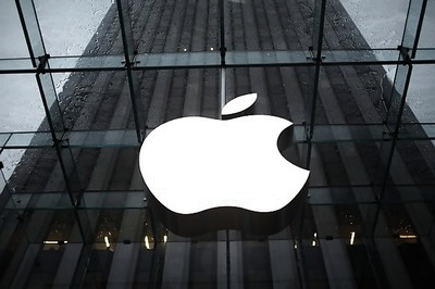 Apple sounds warning bell for smartphone industry